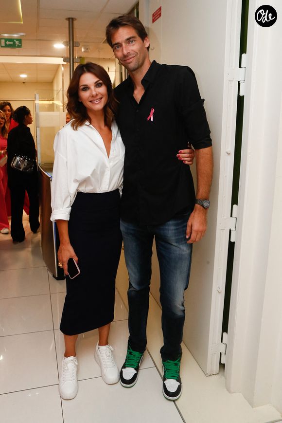 Alice Detollenaere, Camille Lacourt - Dans les coulisses du défilé de l'association Ruban Rose à l'occasion du lancement d'« Octobre rose » sur les Champs-Élysées à Paris, en France, le 1er octobre 2023. 
© Christophe Clovis / Bestimage