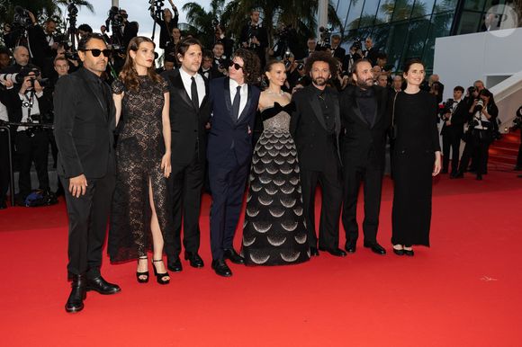 C’est en tant que productrice du film d’animation français Arco qu’elle est venue

Jamil Shamasdin, Alma Jodorowsky (enceinte), Félix de Givry, Ugo Bienvenu, Natalie Portman, William Lebghil, Vincent Macaigne, Sophie Mas - Montée des marches du film « Eddington » lors du 78ème Festival International du Film de Cannes, au Palais des Festivals à Cannes. Le 16 mai 2025
© Olivier Borde / Bestimage