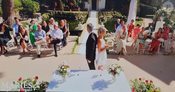 Elle n'a enfin pas vu Bruno avant de lui dire "oui"
Mariage de Coralie et de Bruno dans "Mariés au premier regard 2025", épisode du 17 mars, sur M6