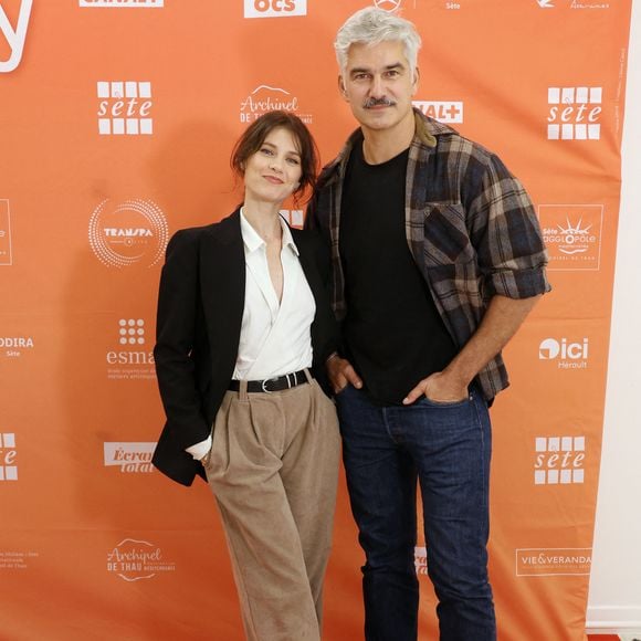 Francois Vincentelli et sa compagne Alice Dufour lors du 2ème Festival Creatvty 2025 des séries et créations audiovisuelles à Sète le 13 novembre 2025.

© Denis Guignebourg / Bestimage