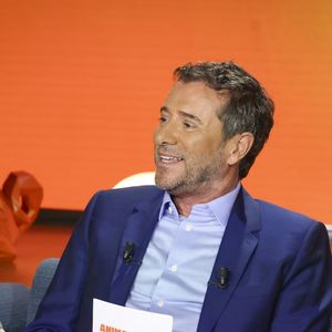 Exclusif - Bernard Montiel, sur plateau de la nouvelle émission "Animalement Vôtre" présentée par Bernard Montiel et diffusée le 9 novembre sur France 3, à Paris, France, le 13 octobre 2025. © Jack Tribeca/Bestimage