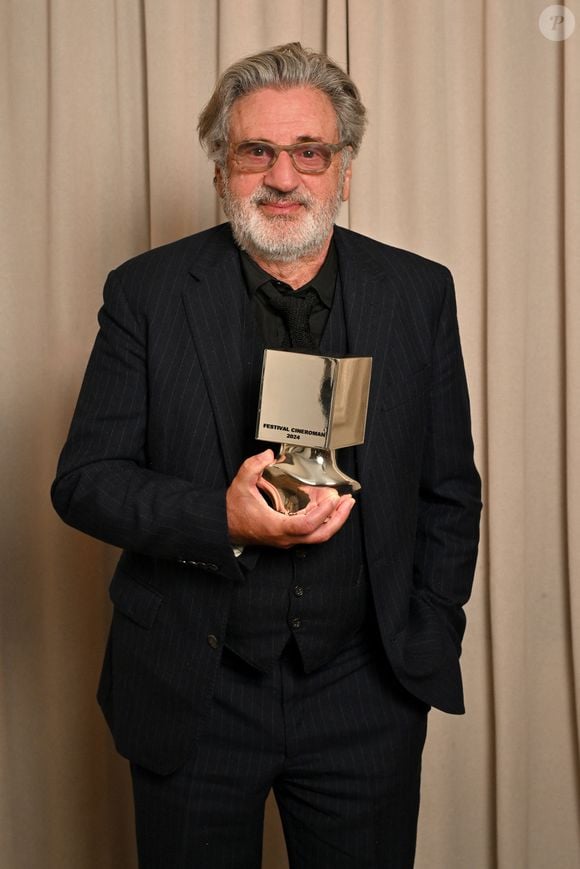 Un phénomène qui touche 4 à 6 % de la population

Daniel Auteuil pose avec son prix, après le traditionnel diner à la Petite Maison, lors de la 6ème édition du festival Cinéroman à Nice le 4 octobre 2024.
© Domnique Jacovides - Bruno Bebert / Bestimage