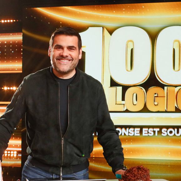 Exclusif  - Matthieu Lartot - Backstage - Enregistrement de l'émission "100% logique" présentée par C. Feraud et qui sera diffusée le le 5 avril 2025 au Studio du Lendit à Saint-Denis, France, le 20 décembre 2024. © Christophe Clovis / Bestimage