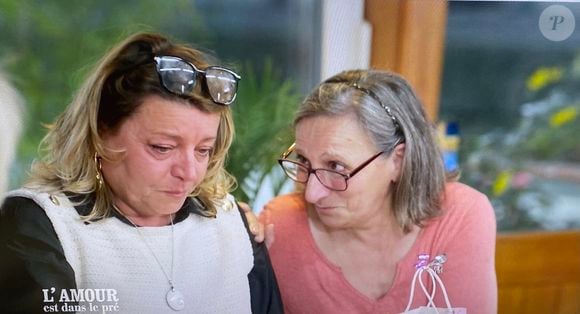 Aujourd'hui, elle va mieux.

Jean-Louis choisit Isabelle et Sylvie pour aller chez lui à la ferme dans "L'amour est dans le pré"