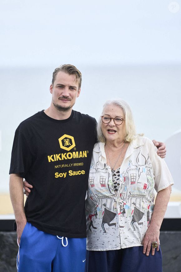 Pierre Lottin, Josiane Balasko assistant au photocall Quand Vient L'Automne lors du 72ème Festival International du Film de San Sebastian au Palais Kursaal le 22 septembre 2024 à San Sebastian, Espagne. Photo by ABACAPRESS.COM