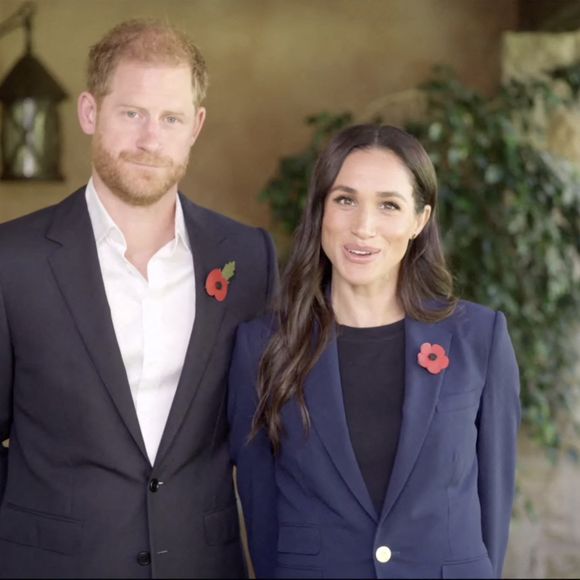 Une énième apparition publique en solo qui alimente les rumeurs de séparation entre Harry et Meghan.

Les membres de la famille royale britannique auto-exilés, le prince Harry et Meghan Markle (duc et duchesse de Sussex), sont apparus ensemble pour la première fois en trois mois dans une nouvelle vidéo.