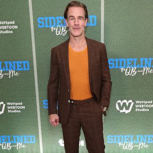 James Van Der Beek à la première de Tubi's Sidelined : The QB and Me Premiere le 4 novembre 2024 au London West Hollywood à West Hollywood, Californie. © PPS/Bestimage