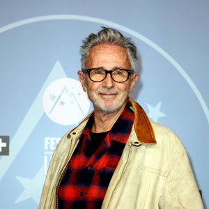 Thierry Lhermitte - Tapis rouge lors du 29ème Festival International du Film de Comédie de l'Alpe d'Huez le 22 Janvier 2026. © Dominique Jacovides/Bestimage
