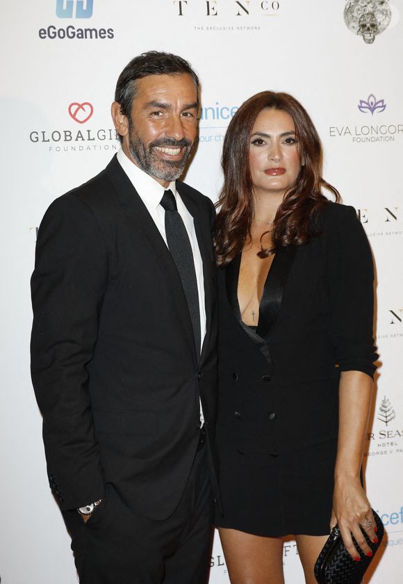Robert et Jessica Pirès ont offert un sac de luxe à leur fille.

Robert Pirès et Jessica Lemarie - Photocall de la 10ème édition du "Global Gift Gala" à l'hôtel Four Seasons Hotel George V à Paris. © Marc Ausset Lacroix/Bestimage