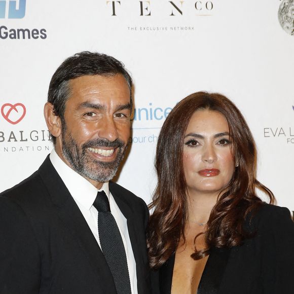 Robert et Jessica Pirès ont offert un sac de luxe à leur fille.

Robert Pirès et Jessica Lemarie - Photocall de la 10ème édition du "Global Gift Gala" à l'hôtel Four Seasons Hotel George V à Paris. © Marc Ausset Lacroix/Bestimage