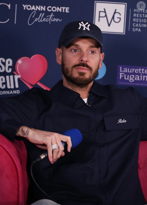 Le chanteur a jeté son dévolu sur le Sushi Park, un établissement très exclusif caché dans une boutique Saint Laurent du 1er arrondissement.

Matt Pokora (M. Pokora) - 16ème édition de l'évènement caritatif "Glisse en coeur" au Grand Bornand le 22 mars 2025. © Denis Guignebourg/Bestimage