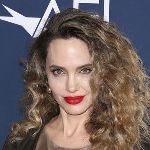 Angelina Jolie  au AFI Fest pour la première de Maria au TCL Chinese Theatre à Hollywood, Californie, ajoutant une touche de glamour à cet événement cinématographique prestigieux. Le 26 octobre 2024 Backgrid USA / Bestimage