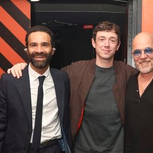 Exclusif - Ycare , Renaud Rebillaud, Pascal Obispo en backstage du second concert d'Ycare à l'Olympia, à Paris, France, le 7 mars 2026. © Jack Tribeca/Bestimage