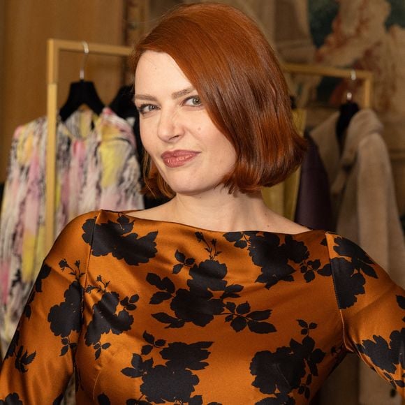 Elle a également évoqué en ces termes une grossesse qui n'aurait pas abouti : "Tu n'es pas restée. Mais pendant un très court instant, tu as traversé mon corps comme une lumière". 

Exclusif - Elodie Frégé - Présentation de la nouvelle collection de la marque Oud automne/hiver 2025-2026 dans les salons Lafayette à Paris le 3 février 2025.
© Jeremy Melloul / Bestimage