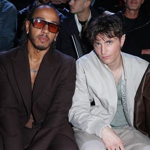 Lewis Hamilton et Raphael Quenard assistent au défilé Dior lors du Paris Menswear Fall/Winter 2024-2025 le 19 janvier 2024 à Paris, France. Photo Jerome Dominé/ABACAPRESS.COM