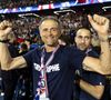La mère d’un jeune garçon remercie Luis Enrique

Luis Enrique - Les joueurs du PSG célèbrent leur titre de Champion d'Europe au Parc Des Princes à Paris.
© Cyril Moreau/Bestimage