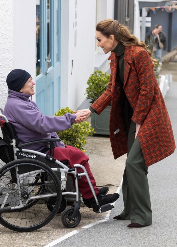 La princesse de Galles visite Melin Tregwynt, une filature de laine qui tisse des motifs gallois traditionnels à Castlemorris, Haverfordwest, Pays de Galles, Royaume-Uni, le 28 janvier 2026.

Photo de Maxine Howells/WPA-Pool