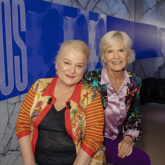 Catherine Ceylac, Josiane Balasko - Enregistrement de l'émission Clique, première de l'année, diffusée en clair sur Canal+ le samedi à 12h45, et présentée par M.Achour. Le 15 septembre 2021. © Jack Tribeca / Bestimage