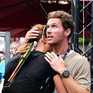 Exclusif - Marine Lorphelin (Miss France 2013) participe et finit la course MCC, 40 kms et 2300m de dénivelé positif, en marge de l'Ultra Trail du Mont Blanc (UTMB) à Chamonix le 26 août 2024.
Son compagnon Stanislas Gruau l'a soutenu sur tout le parcours

© Romain Doucelin / Bestimage