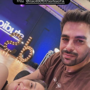 ...en attendant son audience au tribunal de Nanterre qui se déroulera le 29 septembre 2026


Christophe Licata, poste le samedi 4 avril 2026, une photo de son entraînement avec Lucie Bernardoni. La coach vocale est de retour après une absence remarquée au prime du vendredi 3 avril 2026.