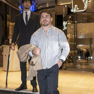 Antoine Dupont à la sortie du dîner Dior X Madame Figaro à l'hôtel Marriott en marge du 78ème Festival International du Film de Cannes, France, le 17 mai 2025. © Yehiel Chekroune/Bestimage