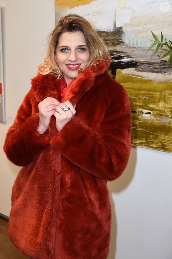 Amandine Bourgeois au vernissage de l'exposition "Au Coeur Des Villes" de l'artiste C.Faindt au Louvre Factory à Paris le 4 février 2019. © Giancarlo Gorassini/Bestimage