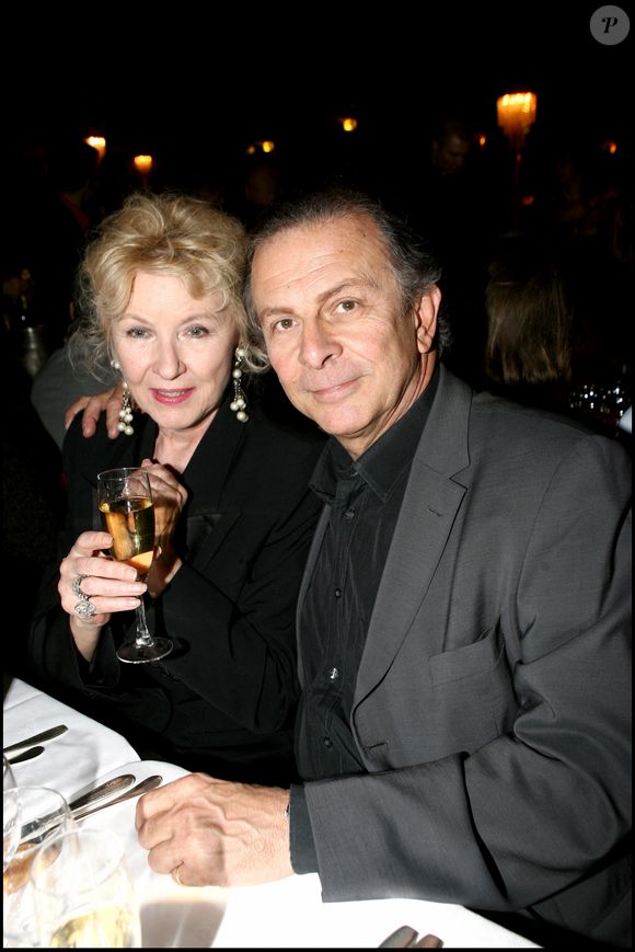 Exclusif - Maaïke Jansen et Roland Giraud à la soirée au Lido pour la sortie du Cabaret Paradis de Shirley et Dino
Bestimage