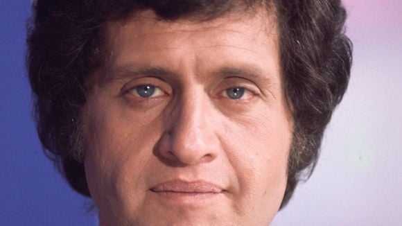 "Il est tombé dans..." : Maryse, la première femme de Joe Dassin, explique comment le chanteur aurait perdu la vie