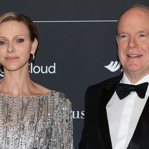 Le prince Albert II de Monaco et la princesse Charlene de Monaco à la Soirée du Monaco E-Prix 2026 à l'hôtel de Paris à Monaco, le 17 mai 2026. © Claudia Albuquerque / Bestimage