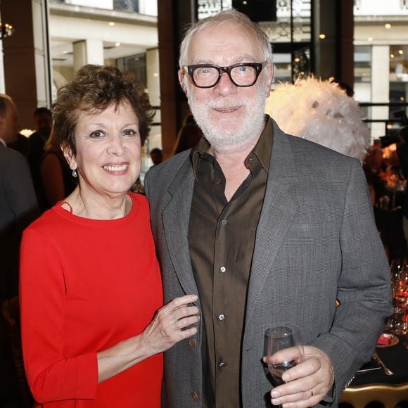 "J’ai demandé à ma mère si elle souhaitait une séparation temporaire avec lui. Elle m’a répondu oui", reconnaît-elle.

Exclusif - Catherine Laborde, Thomas Stern - Pour la 7ème année consécutive, l'association "Un Pas Vers la Vie" a organisé un dîner de charité en faveur de la recherche sur l'Autisme au Pavillon Vendôme à Paris le 22 mai 2017. Chaque année, Un pas vers la vie, association dédiée à la cause de l'autisme, organise un gala caritatif afin de récolter des dons réservés à la construction de la future 2nde "Maison de répit". © Marc Ausset- Lacroix / Bestimage (no web - No Blog pour suisse et Belgique)