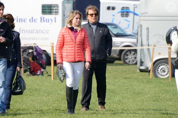 Sophie Tapie et Bernard Tapie assistent au concours international de Chantilly à Chantilly, au nord-est de Paris, en France, le 21 avril 2013. Photo de Nicolas Briquet/ABACAPRESS.COM