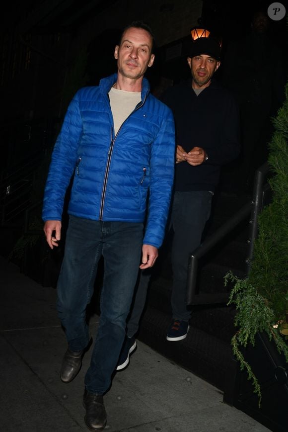 New York City, NY - EXCLUSIF - Jan Koum, cofondateur de WhatsApp, a été vu en train de profiter d'un repas au restaurant haut de gamme Chez Margaux. Le magnat de la technologie est apparu détendu pendant sa soirée.
Backgrid USA / Bestimage
