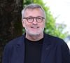 Dans "Les Grosses Têtes", Laurent Ruquier a confié qu'il conservait toujours les numéros de téléphone de plusieurs proches disparus.

Laurent Ruquier - Photocall avec l'équipe de l'émission de radio "Les grosses têtes" lors de la 17ème édition du Festival du Film Francophone de Angoulême (FFA).

© Coadic Guirec / Bestimage