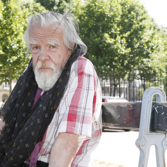 Archives - En France, à Paris, Michael Lonsdale aux Invalides le 3 juillet 2017. © Christophe Aubert via Bestimage