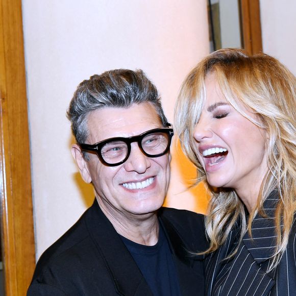 Alors que l'animateur demande au chanteur si sa compagne lui cuisine des mets délicieux, la réponse de Marc Lavoine est sans équivoque : "Pour l'instant non." 

Exclusif - Marc Lavoine et sa compagne Adriana Karembeu arrivant au "concerto pour la paix" de Omar Harfouch au théâtre des Champs-Elysées à Paris le 18 septembre 2024.

© Rachid Bellak / Bestimage