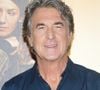 "Tu savais qu'on était cousins ?", lui avait lancé le comédien
François Cluzet - Avant-première du film "Canailles" à l'UGC Ciné Cité les Halles à Paris, France, le 6 septembre 2022. © Christophe Clovis/Bestimage
