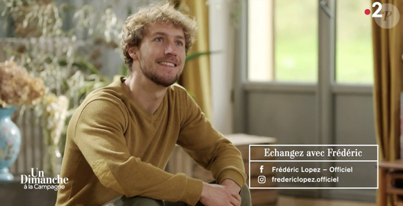 Frédéric Lopez présente Léo, son voisin, dans "Un dimanche à la campagne", sur France 2.