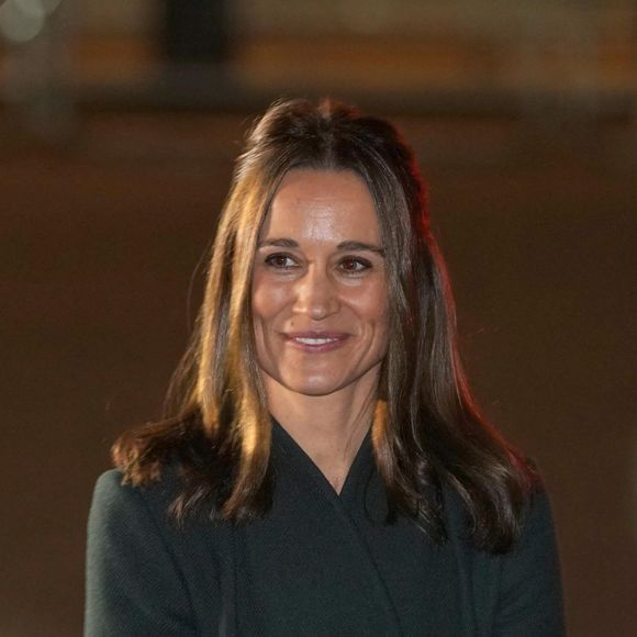 Ce n'est pas tout, une salle de jardin sera créée, et une extension sera démolie.

Pippa Middleton assiste au service de chant communautaire Together At Christmas à l'abbaye de Westminster à Londrtes, le 8 décembre 2021.

Photo : Agence / Bestimage