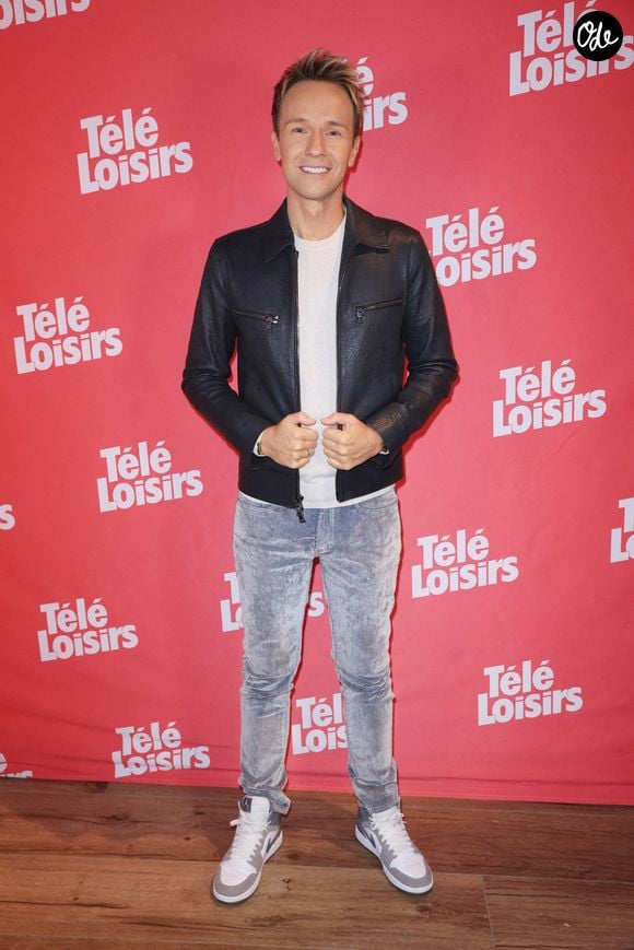 Cyril Feraud assiste à la cérémonie des « Télé Loisirs Awards 2025 » à Paris, le 23 septembre 2025, en France. Photo de Jérôme Domine/ABACAPRESS.COM