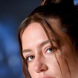 Adele Exarchopoulos assiste au photocall de 'L'Amour Ouf' (Beating Hearts) lors du 77ème Festival de Cannes au Palais des Festivals le 24 mai 2024 à Cannes, France. Photo par Franck Castel/ABACAPRESS.COM