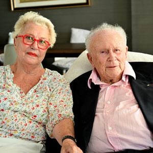 En 70 ans de carrière, Philippe Bouvard...

Philippe Bouvard fête ses 70 ans de mariage avec Colette - Exclusif - Rendez-vous avec Philippe Bouvard et sa femme Colette à leur domicile à Cannes, France pour une interview.  © Bruno Bebert/Bestimage