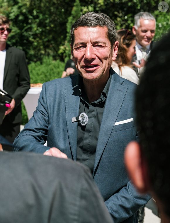 Alors que les enfants Delon étaient invités à l'inauguration du parvis Alain Delon au coeur du Campus Georges Méliès de Cannes, c'est Liv Delon la fille cadette d'Anthony qui est venue en présence du maire de la ville, David Lisnard, à Cannes, France, le 22 mai 2026. © Sam Delpech/Bestimage
