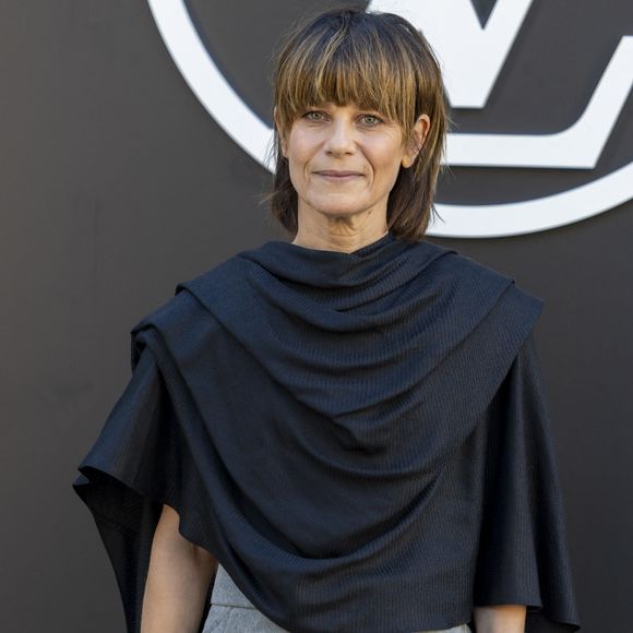 Marina Foïs - Photocall pour le défilé "Louis Vuitton" prêt à porter printemps / été 2025 lors de la fashion week à Paris le 1er octobre 2024. © Olivier Borde /Bestimage