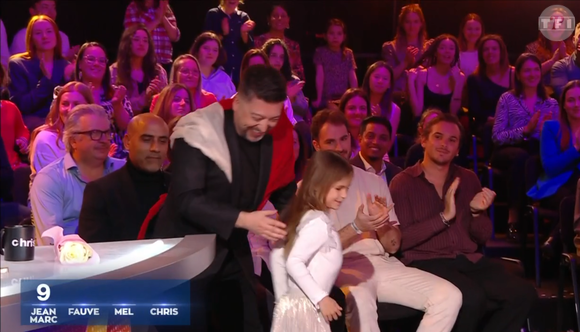 A savoir Chris Marques

Danse avec les stars : Florent Manaudou rejoint par ses talentueuses nièces, un membre du jury a fait pleurer l'une d'entre elles malgré lui ! Capture d'écran TF1