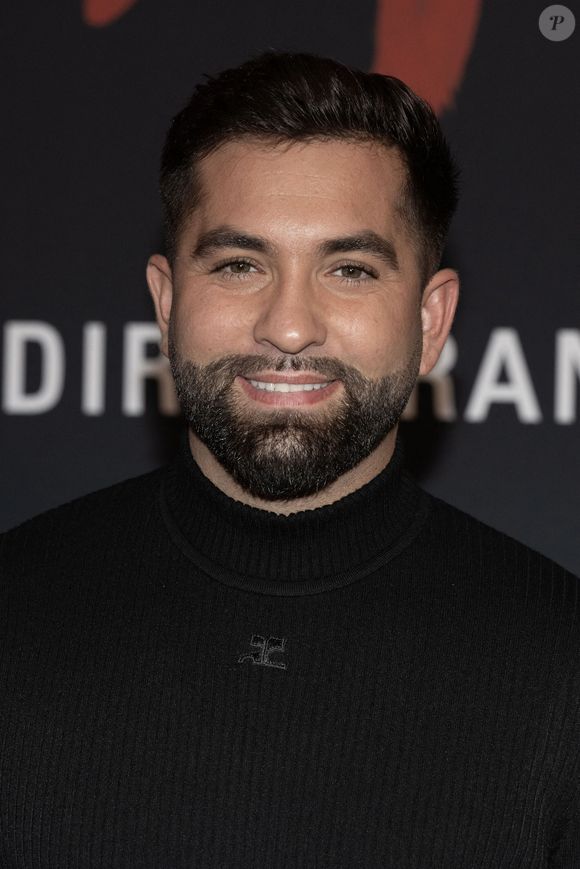 Kendji Girac assiste à la première de Monsieur Aznavour au Grand Rex le 22 octobre 2024 à Paris, France. Photo par David NIVIERE/ABACAPRESS.COM