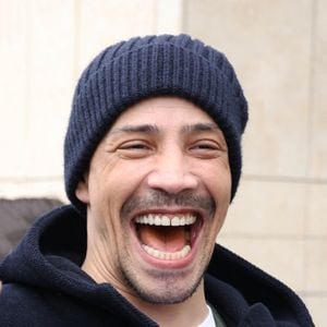 Steevy Boulay se consacre à une autre activité dédiée à sa passion pour le jardinage. 

Steevy Boulay à la sortie des studios de RTL à Neuilly-sur-Seine, France, le 12 février 2025. © Bestimage