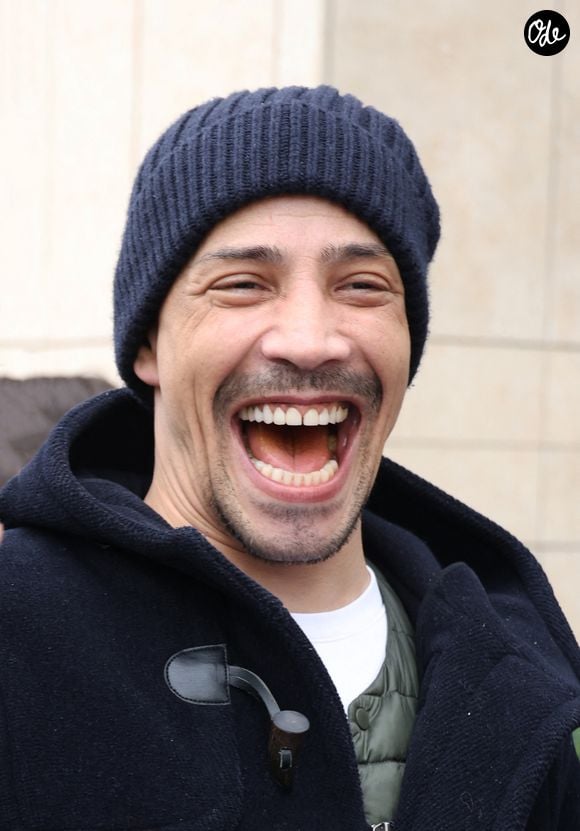 Steevy Boulay se consacre à une autre activité dédiée à sa passion pour le jardinage. 

Steevy Boulay à la sortie des studios de RTL à Neuilly-sur-Seine, France, le 12 février 2025. © Bestimage