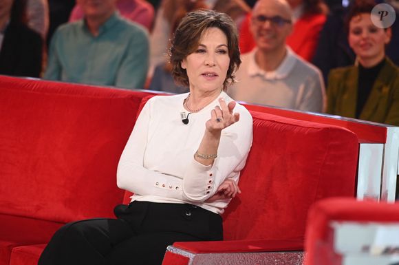 Exclusif - Mathilde Seigner - Enregistrement de l'émission Vivement dimanche au studio Rive gauche, présentée par Michel Drucker . Diffusion sur France 3 le 22 février 2026 © Guillaume Gaffiot/Bestimage