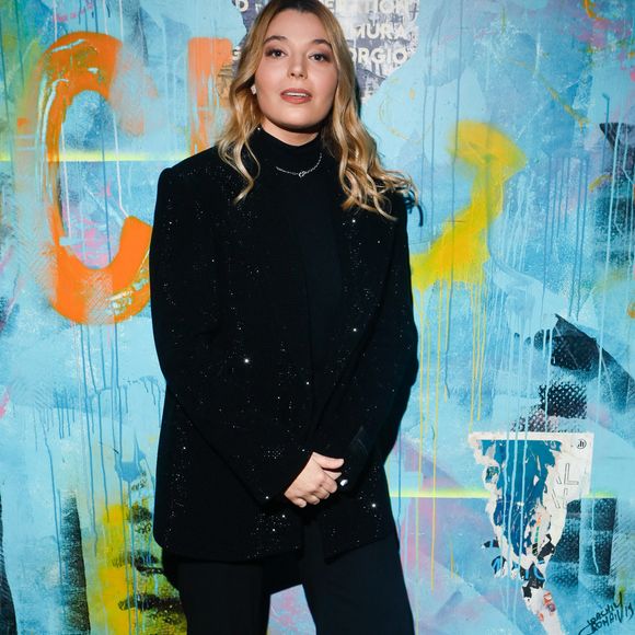 Exclusif - Santa (Samanta Cotta, chanteuse du groupe Hyphen Hyphen) - Backstage - Enregistrement de l'émission "La fête de la Chanson française" au Dôme à Paris, présentée par L.Thilleman et A.Manoukian, et diffusée le 22 décembre sur France 3
© C.Clovis-P.Perusseau / Bestimage