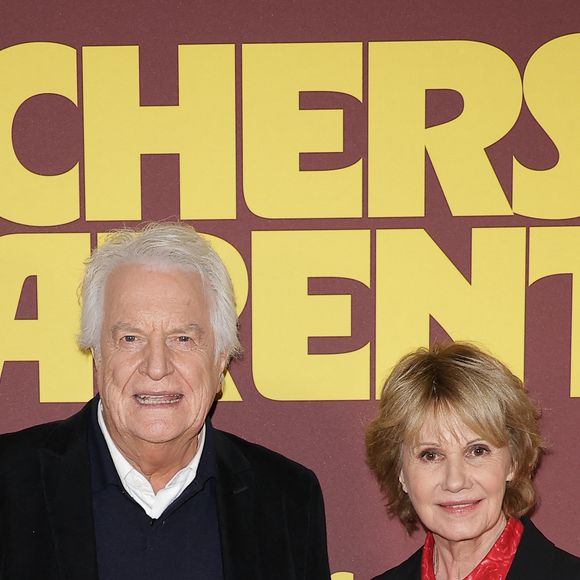 Elle incarne Jeanne, une retraitée qui, après un gain à la loterie, part au Cambodge avec son mari pour ouvrir un orphelinat, laissant ses enfants sans héritage.

André Dussollier et Miou Miou - Avant-première du film "chers parents" au cinéma UGC Ciné Cité Bercy le 16 février 2026.

© Coadic Guirec / Bestimage